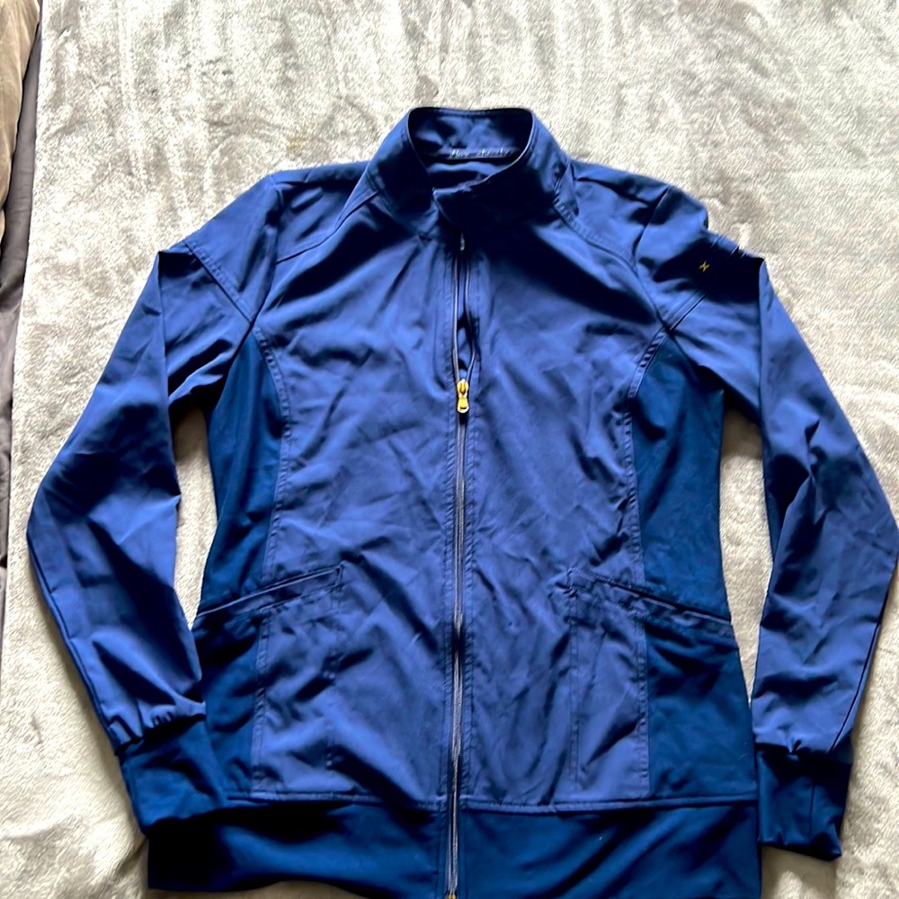 Super lightweight athletic jacket